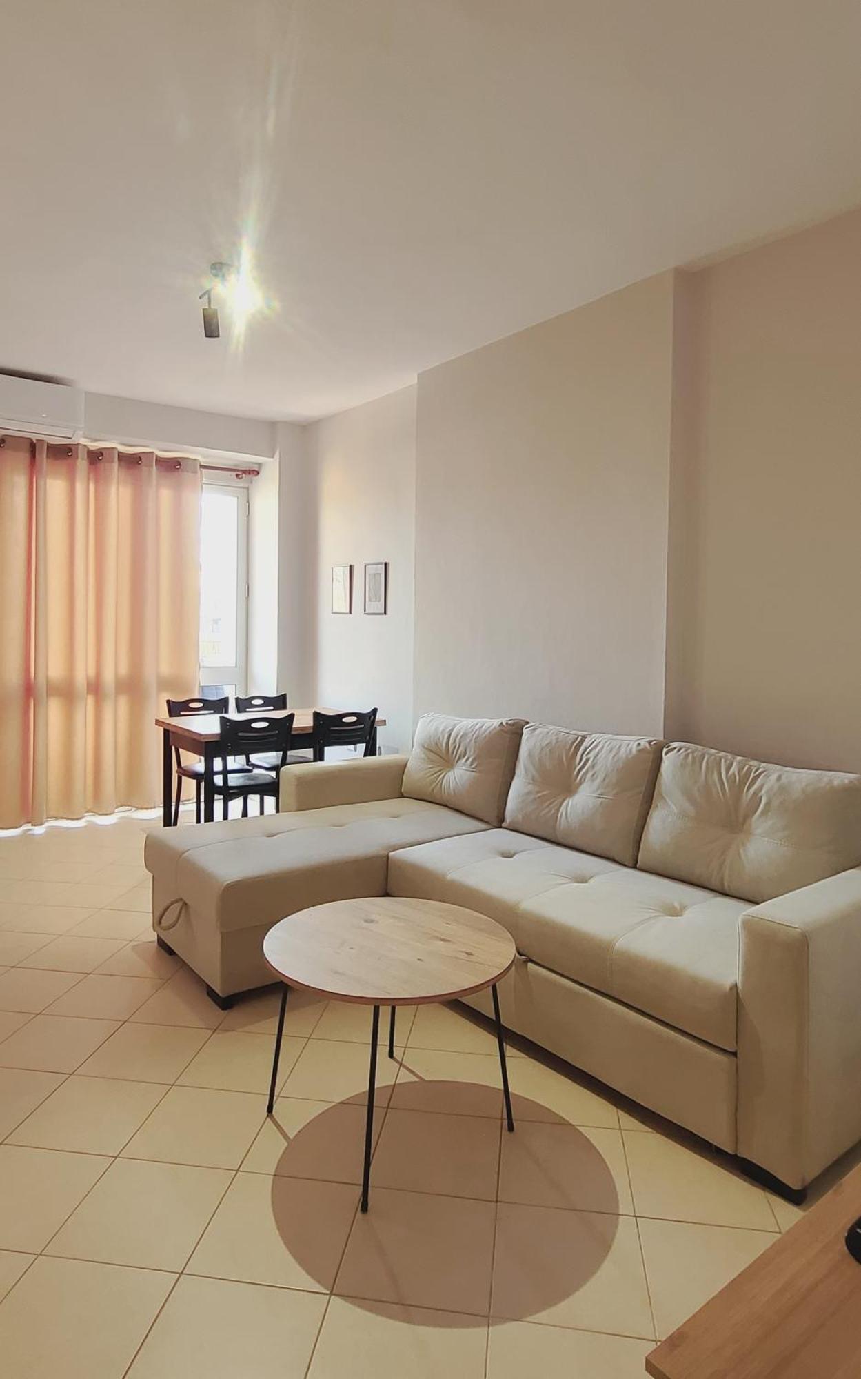 Leones Apartament 티라나 외부 사진