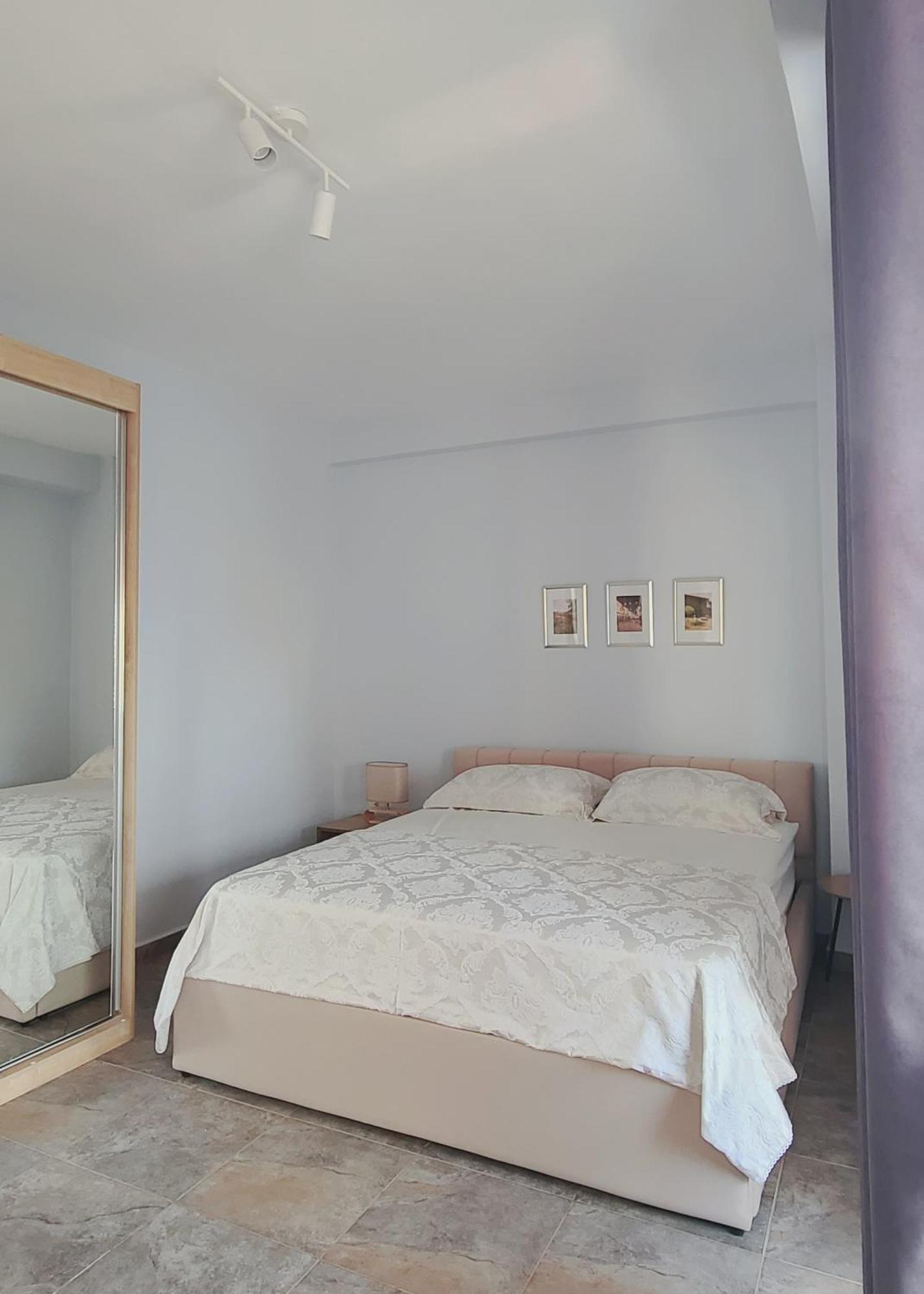 Leones Apartament 티라나 외부 사진