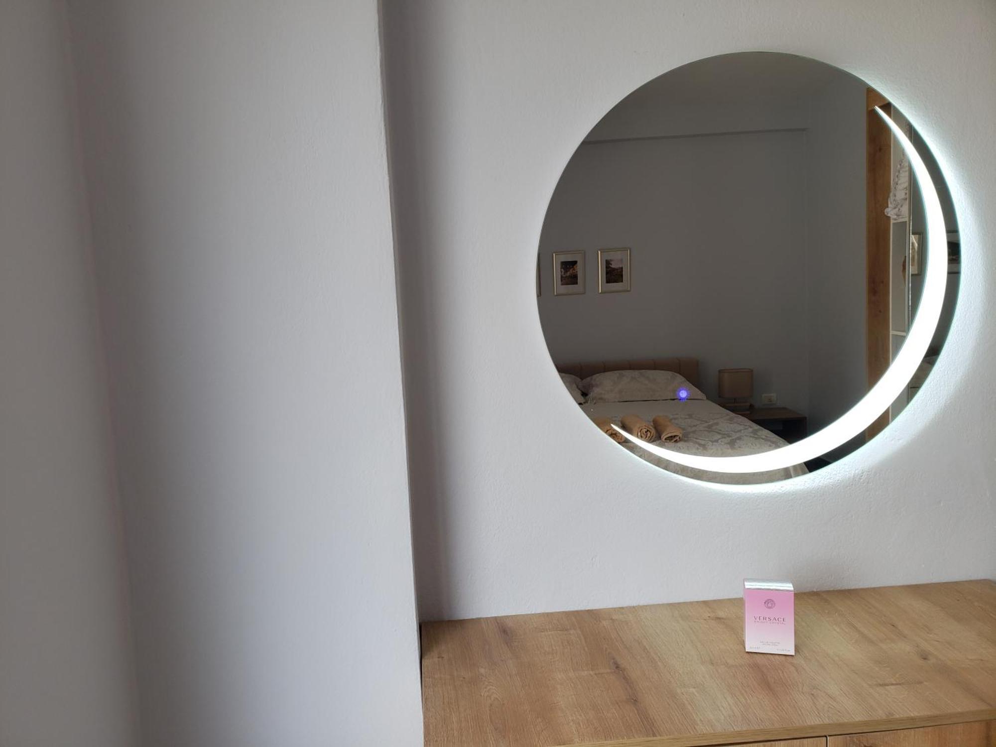 Leones Apartament 티라나 외부 사진